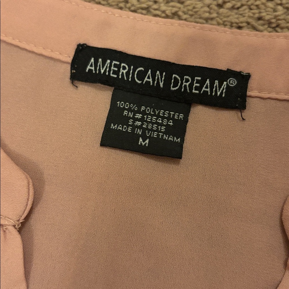 AMERICAN DREAM Bundle (3) Roll Sleeve Tops, size M - Picture 8 of 9